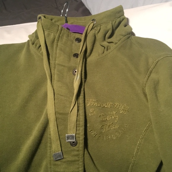 Ladies  green timeout jacket. - Picture 2 of 5